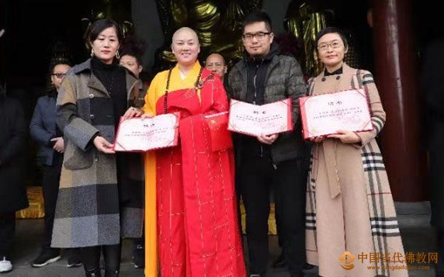 徐州竹林寺举办大汉书画展并义卖用于群众救助困难